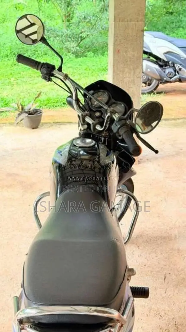 Bajaj CT-100 2016 Motorbike (Used)