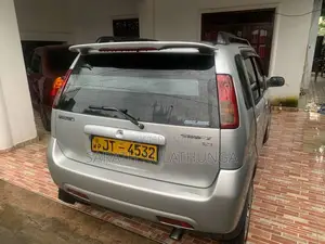 Suzuki Swift 2000 Car (Used)