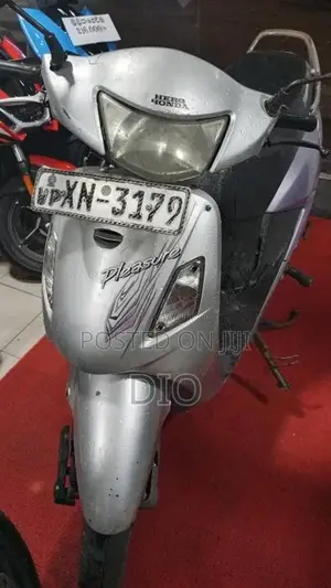 Hero Pleasure 2012 Motorbike (Used)