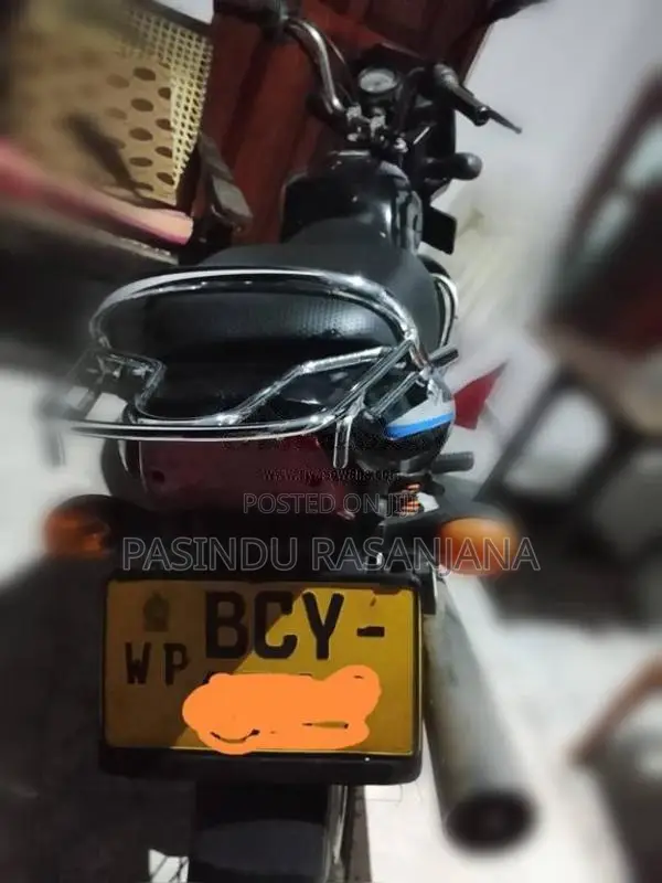Bajaj CT-100 2015 Motorbike (Used)
