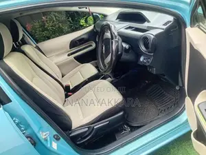 Toyota AQUA 2012 Car (Used)