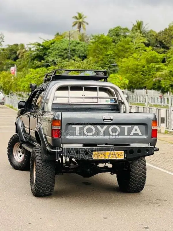 Toyota LN107 1991 SUV (Used)