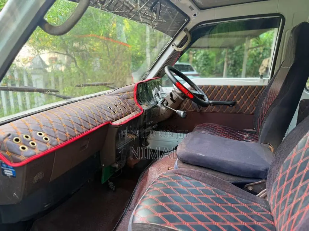 Toyota Hiace Shell LH51 1989 Van (Used)