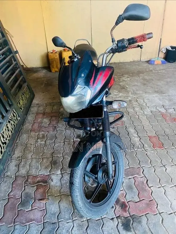 Bajaj Discover 2013 Motorbike (Used)