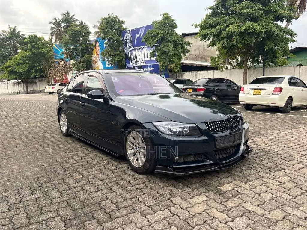 BMW 320i 2007 Car (Used)