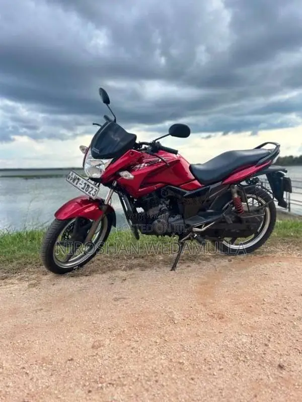 Hero-Honda Hunk 2011 Motorbike (Used)