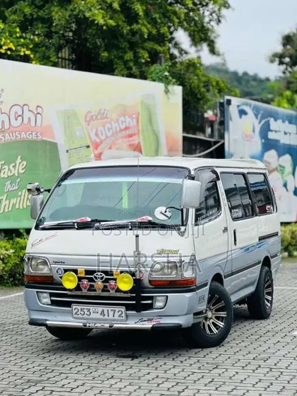 Toyota Dolphin 102 1993 Van (Used)