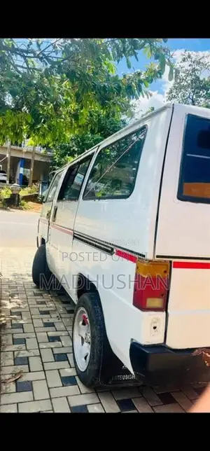 Mitsubishi Delica 1983 Van (Used)