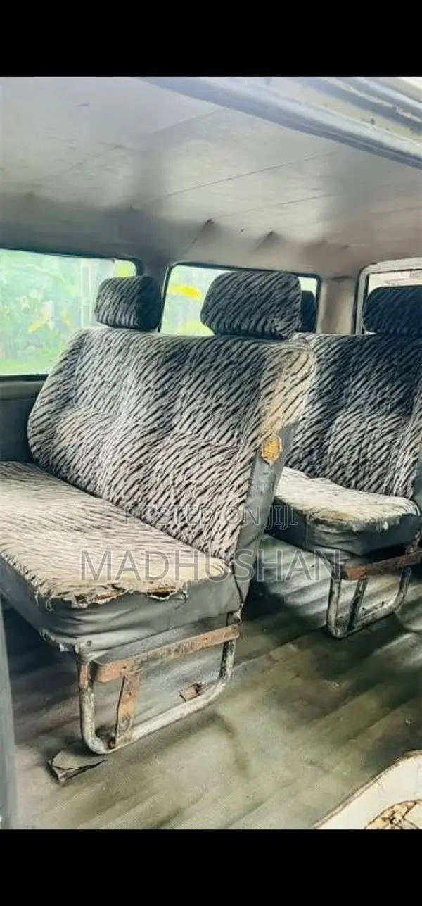 Mitsubishi Delica 1983 Van (Used)