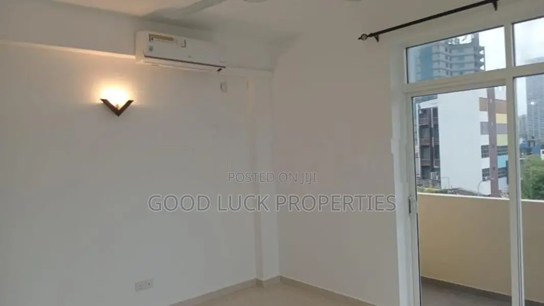 Semi Luxury Apartment For Rent In Colombo 5 ( SA4260)