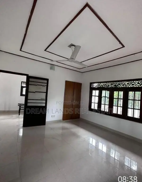 Boralesgamuwa Junction 2 Story House for Sale ( RHS - 826 )