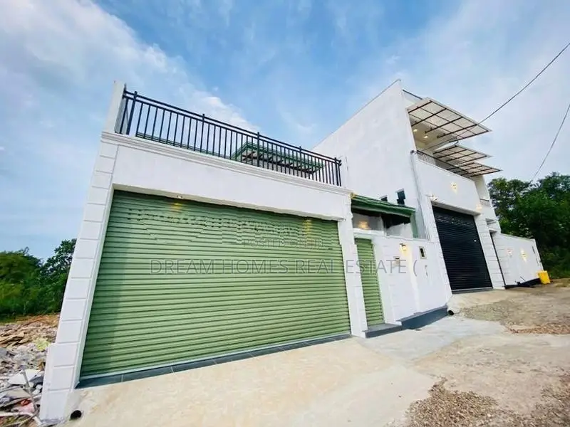 Brand new 2 storey House for sale in Athurugitiya