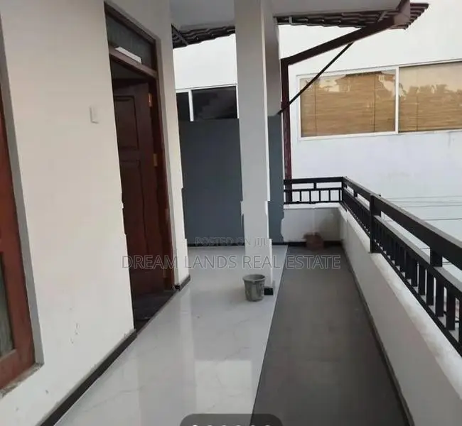 Wadduwa 1st Floor & 2nd For Rent ( R - 832 )