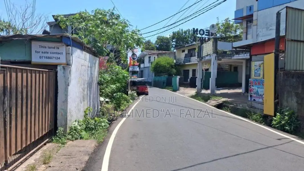 Land For Sale in Peiries Road Kalubowila Dehiwala