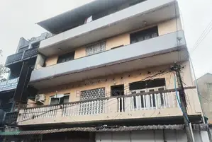 Four Story Commercial Building for Sale in Colombo 10