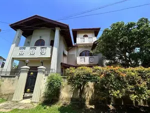 House Ideal For Two Families 2 Units - Katunayake 150 m to Negombo Rd