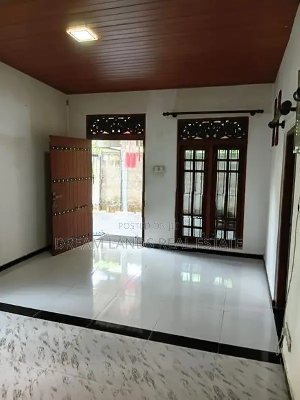 Singal story house for sale in kandana