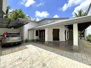 100% Renovated House Under Perfect Architectural Supervision Piliyanda