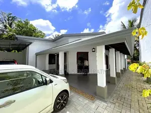 100% Renovated House Under Perfect Architectural Supervision Piliyanda