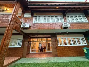 Villa type House for rent in Colombo 5