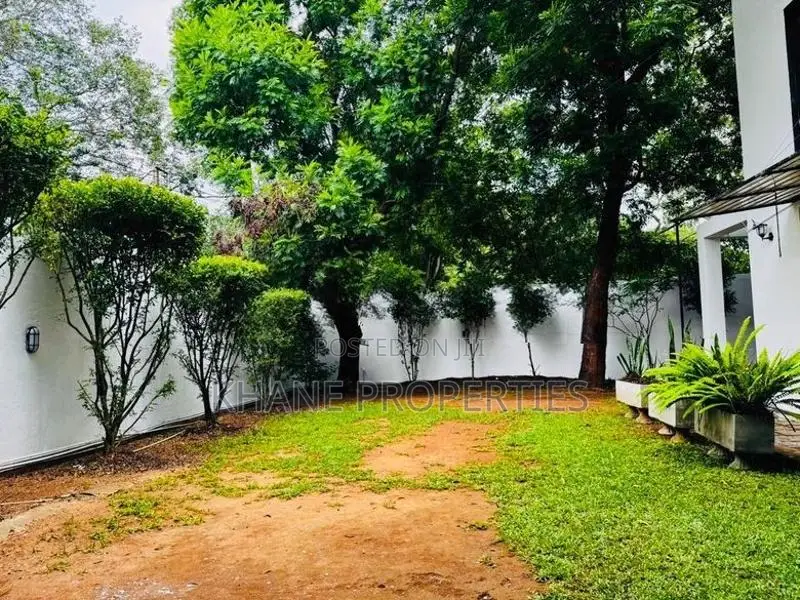 BEAUTIFUL PROPERTY FOR LEASE – LAKE DRIVE
