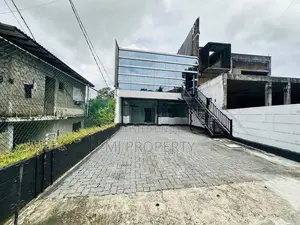 ( YC-1232) Valuable Commercial Building Rent in Battaramulla