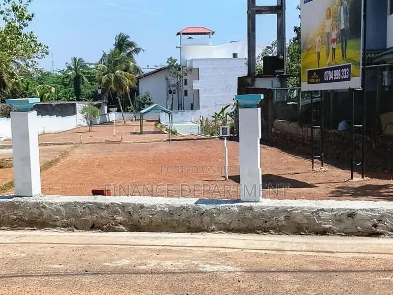 Nugegoda Luxury Land for Sale