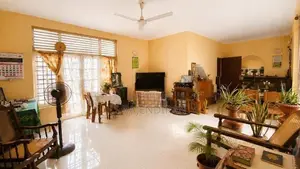 two Units house for sale in Mount lavinia