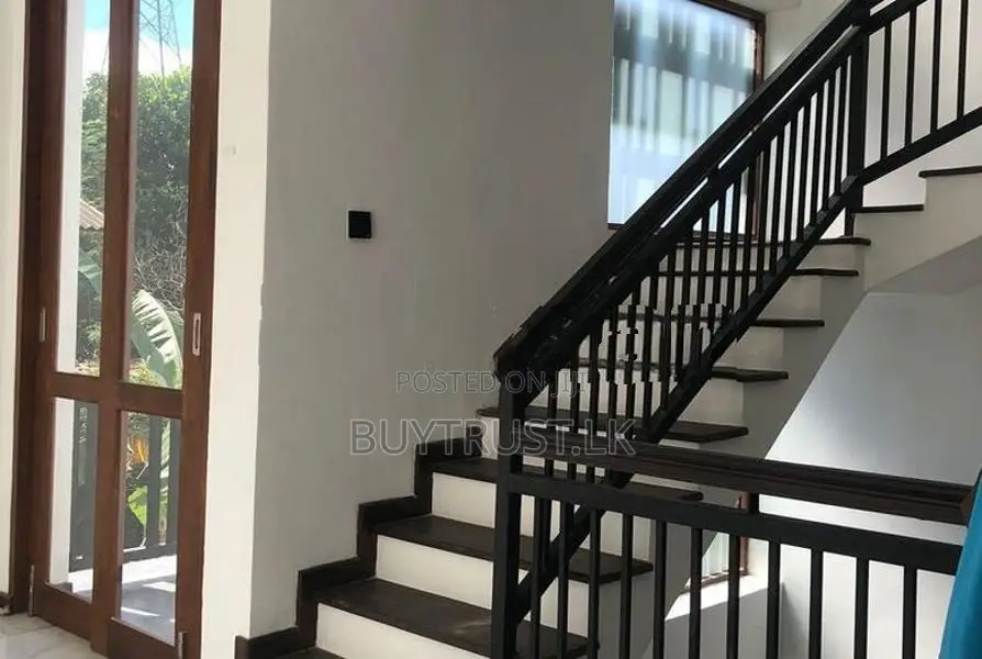 Three Story House for Sale in Kotikawatta