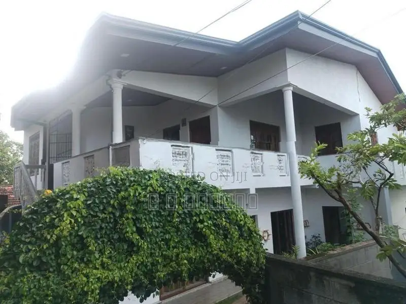 3Bedroom upstair house for rent piliyandala