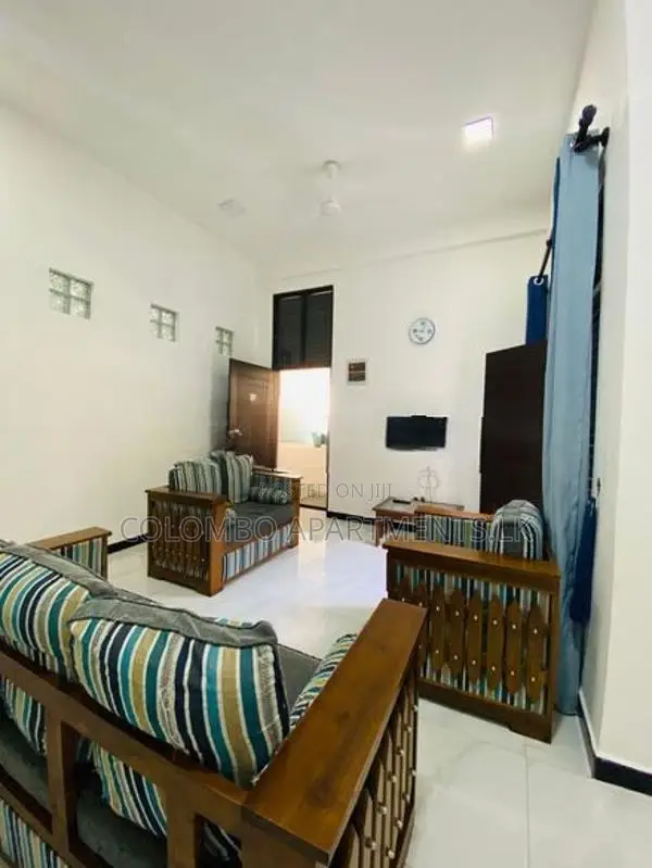 2BR Furnished Apartment for Short-Term Rental in Dehiwala – CSMG0F