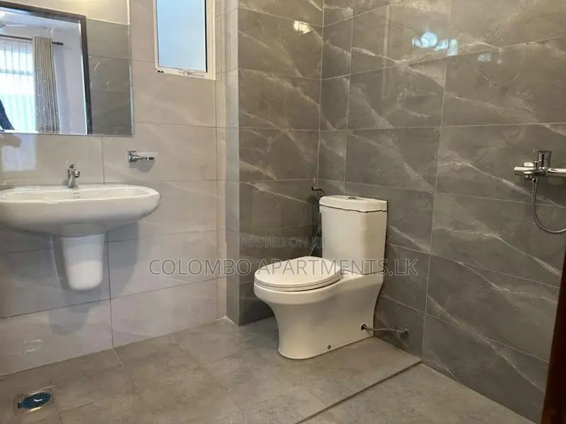 Short-Term Rental:Furnished 3-Bedroom Apartment in Wellawatte – CSCR70
