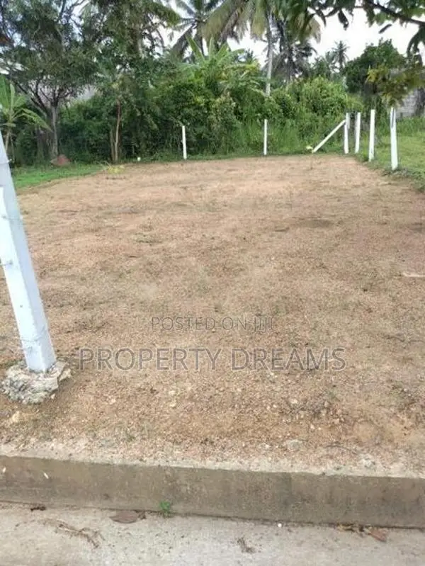 Valuable Residential Land for Sale Near to Main Road Meegoda