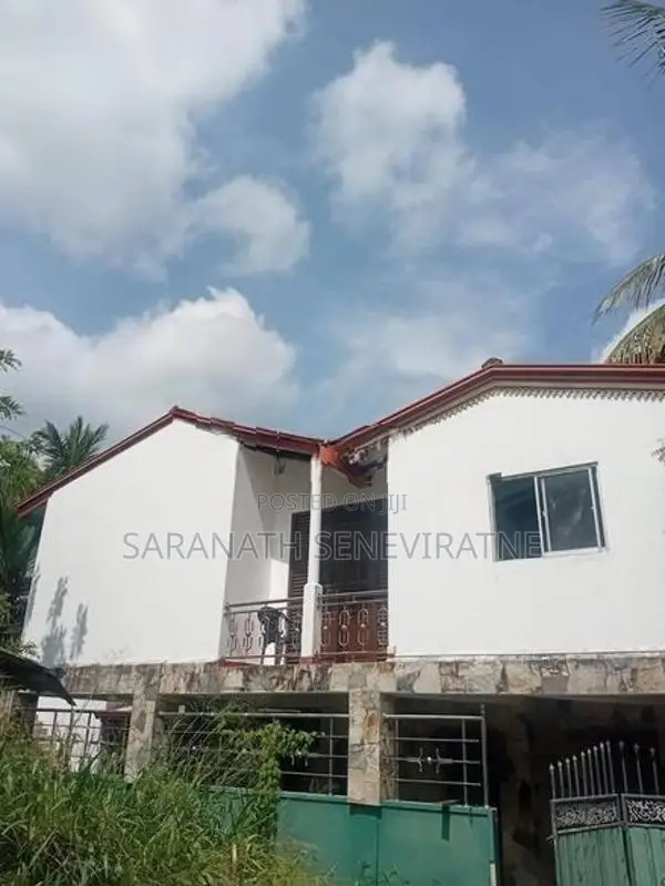2 Houses For a Special Discounted Price - Homagama Beruketiya