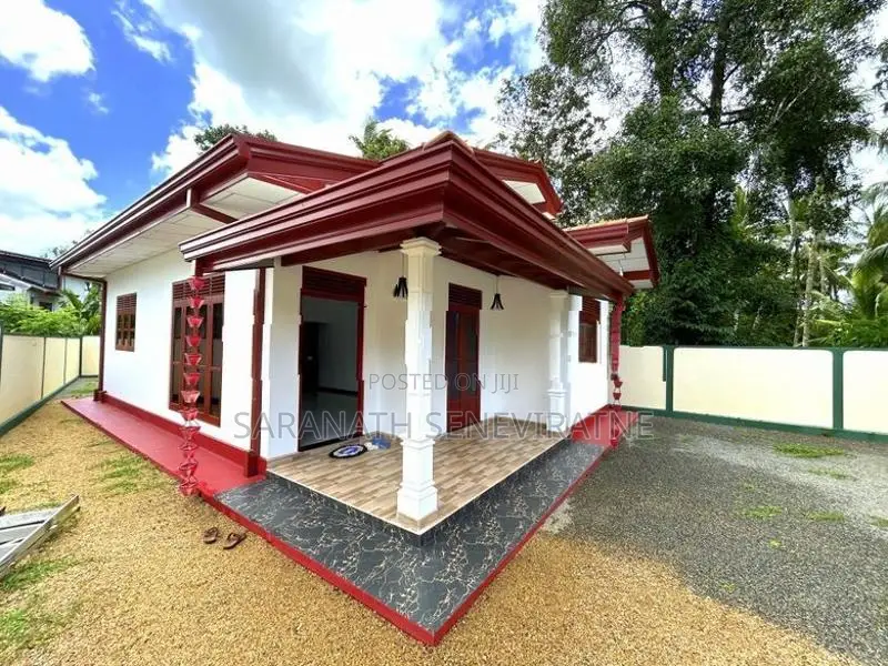 Brand- New House in Delgoda Gampaha - 9.5 Perches