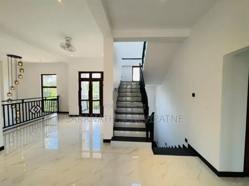 Brand New 5 Bedrooms 4 AC House For Sale In Homagama Magammana