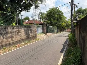19 Perches Land For Sale In Battaramulla