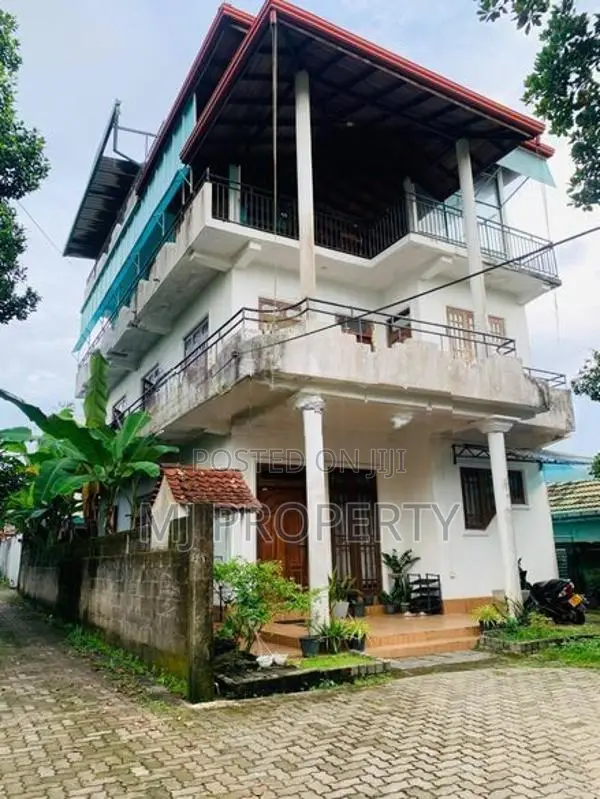 ( SR-1227) Valuable Two Storey House Rent in Boralesgamuwa