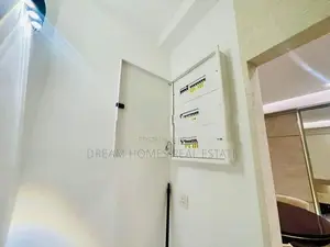 Skyline Living at Vajira Road – 8th Floor Luxury Apartment in Colombo 