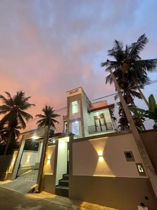 Brand-New 2 Storied House With Roof-Top Talagala Beruketiya Homagama