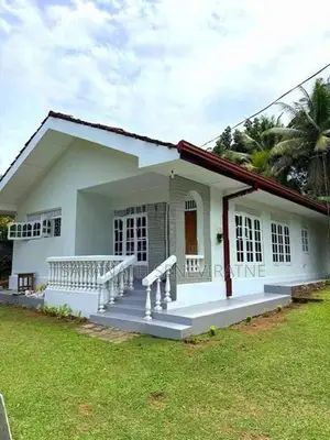 House for sale in Bandaragama-Kalutara Road (Moronthuduwa) PRICE REDUC