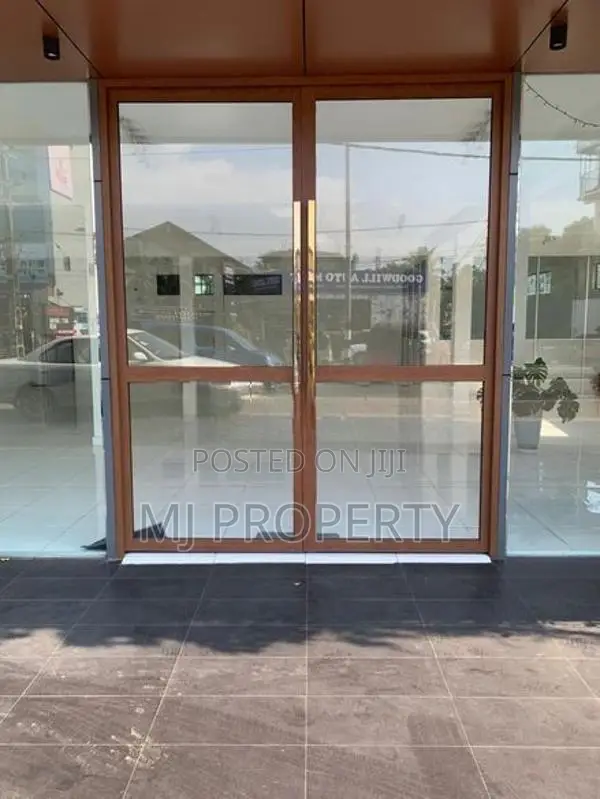 ( SC-1263) Valuable Commercial Building Rent in Kelaniya