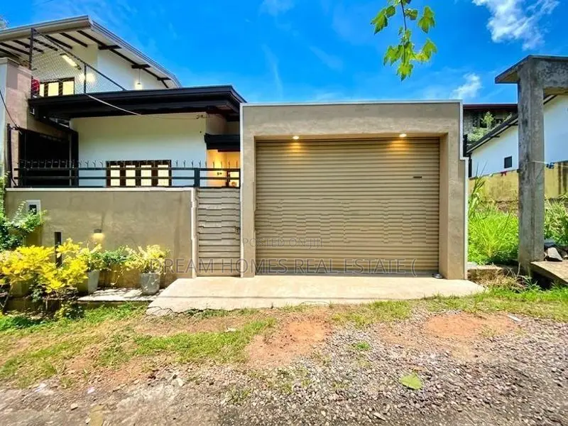 Single-Storey House For Sale – Athurugiriya