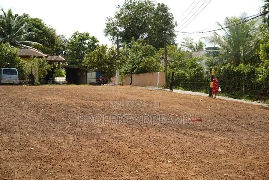Homagama Land Sale