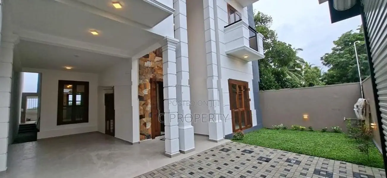 House for sale Boralasgamuwa