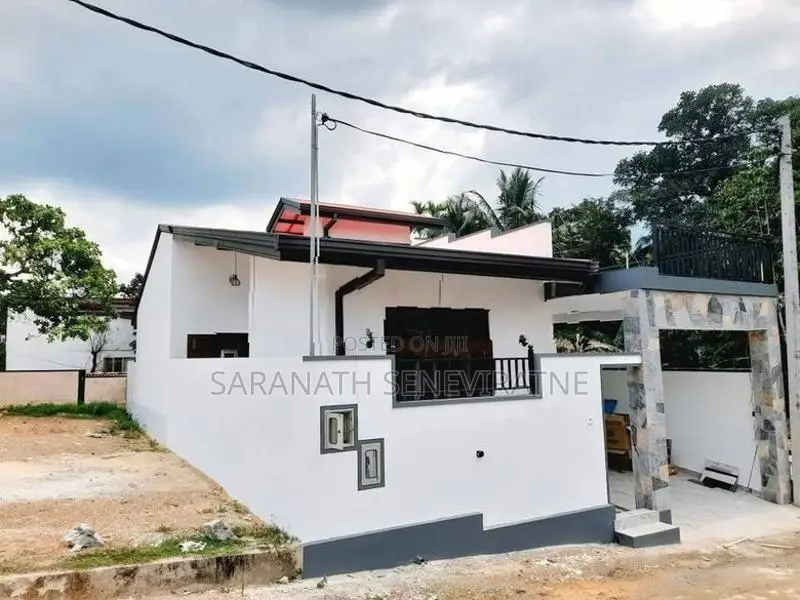 Brand new Modern Single Storey House for sale in Athurugiriya
