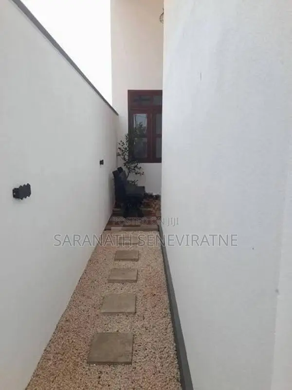 Brand new Modern Single Storey House for sale in Athurugiriya