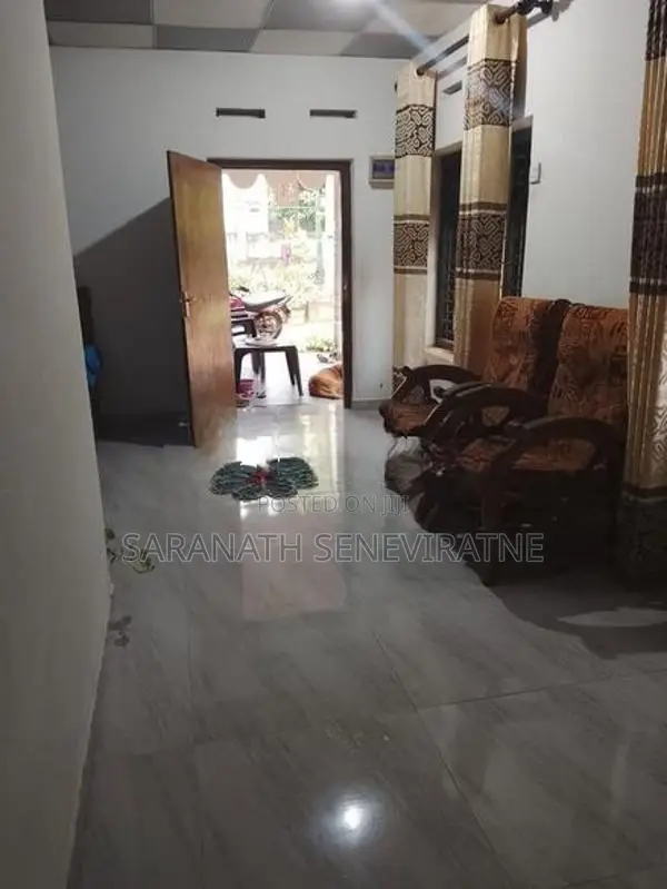 House For Sale in Minuwangoda Diwulapitiya