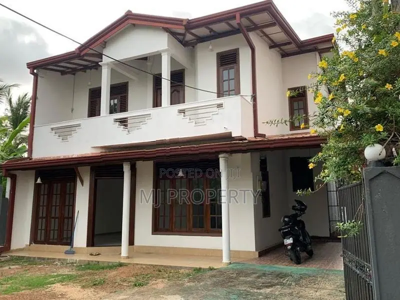 (SR-1272) Valuable Two Storey House Rent in Piliyandala