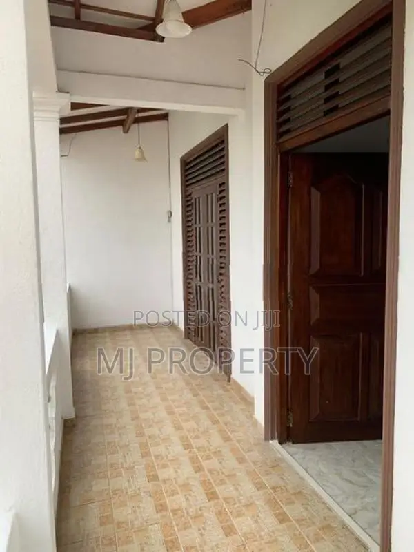 (SR-1272) Valuable Two Storey House Rent in Piliyandala